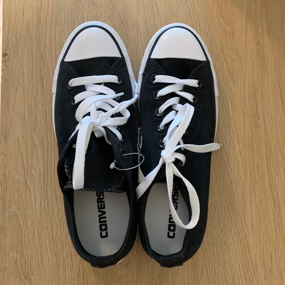 Converse shoes- double tongue with gold NWT